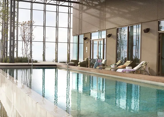 Aparto Diagonal Suites